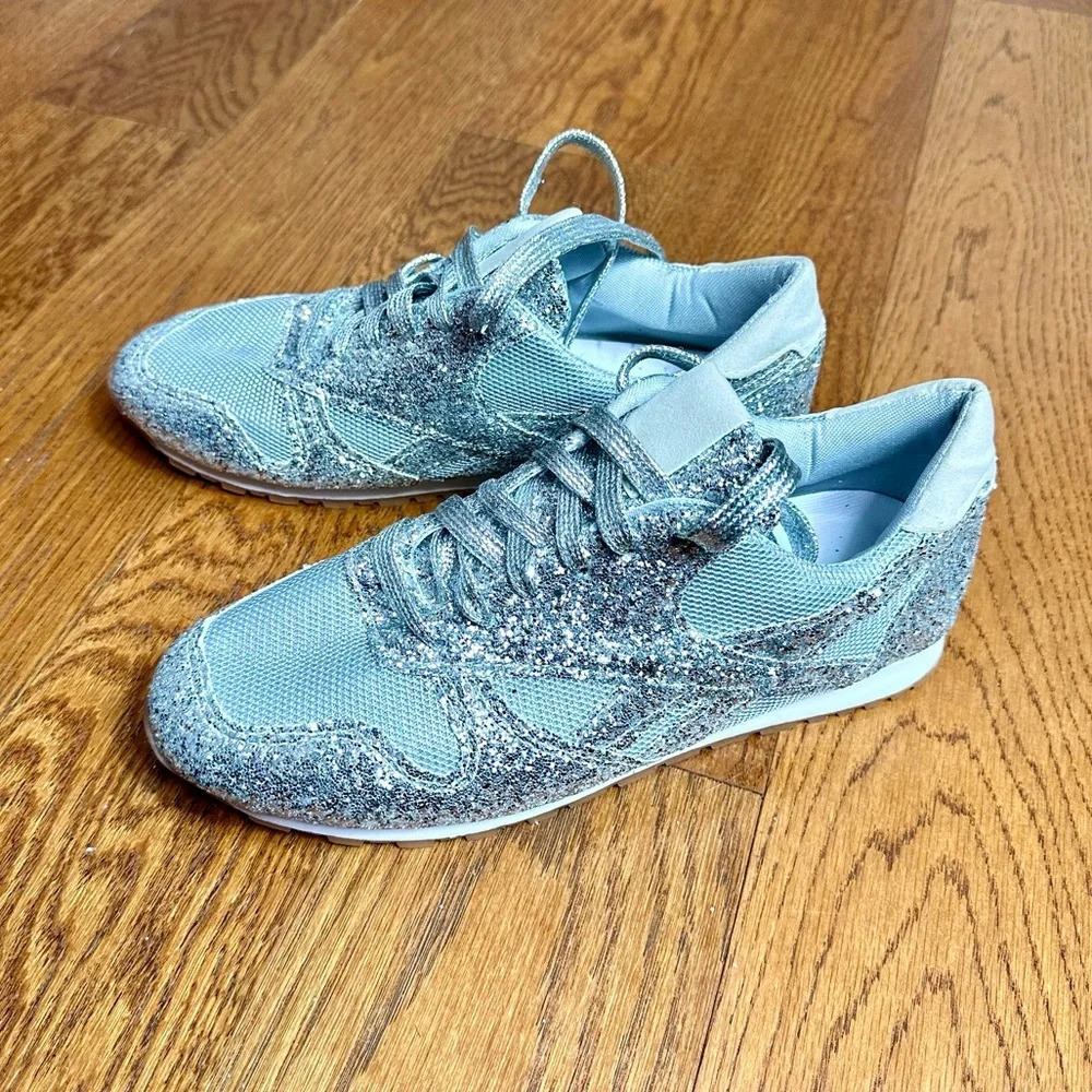 Women’s‎ Silver Glitter Sneakers